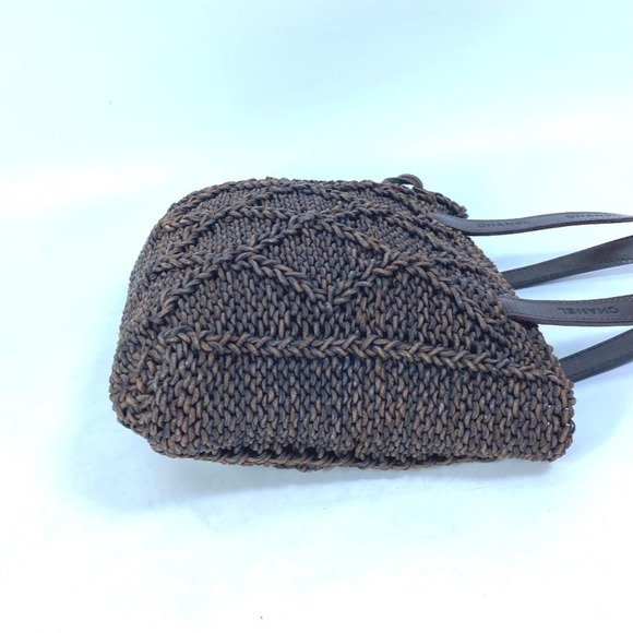 CHANEL Vintage Brown Leather Shoulder Bag - Picture 3 of 12
